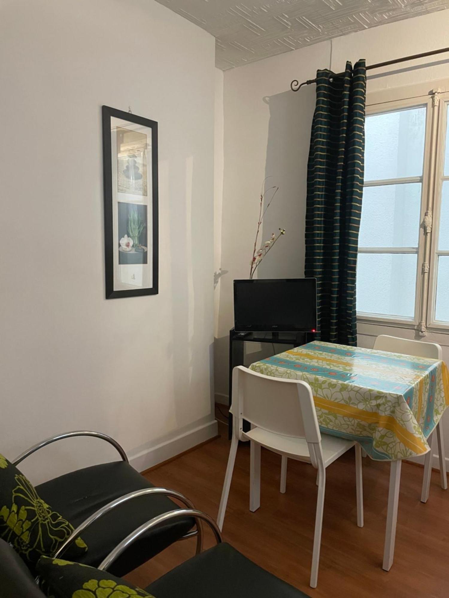 Studio N•4 En Plein Coeur De La Ville Thermal Bagnères-de-Bigorre Eksteriør billede